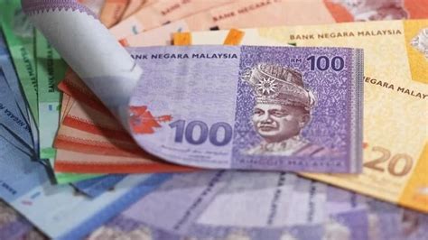 Malaysian ringgit likely to stay weak for first half of 2024, but worst is over