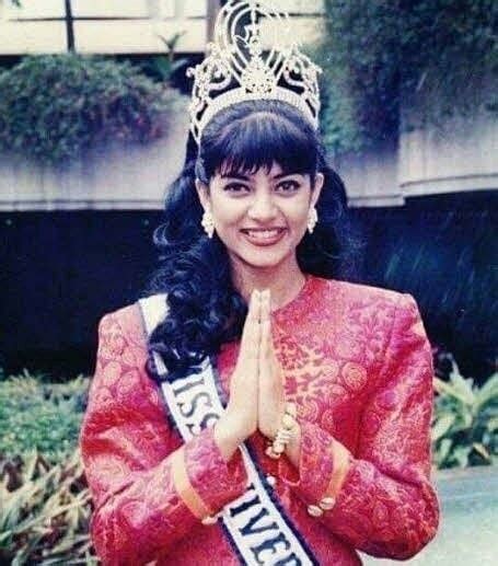 Sushmita Sen Miss Universe 1994 Pics - Sushmita sen became the first ...