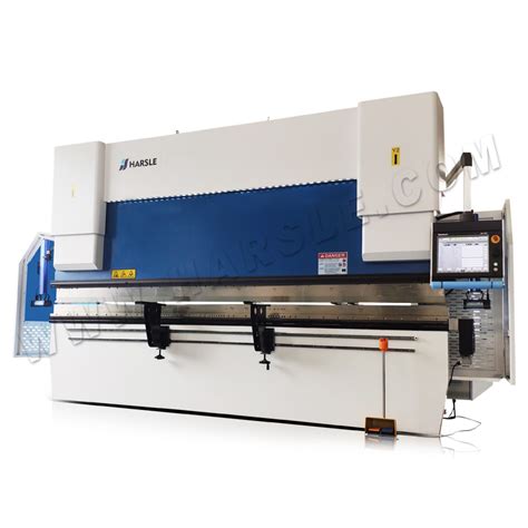 Sheet metal bending machine with DA-66T, WE67K-200T/3200 CNC press ...