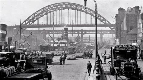 Newcastle: Historic images show 'how we used to live' - BBC News