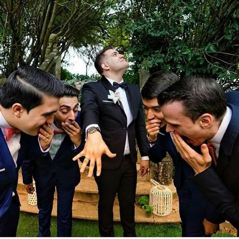 22+ Funny Groom and Groomsmen Photos & Poses Ideas 2024