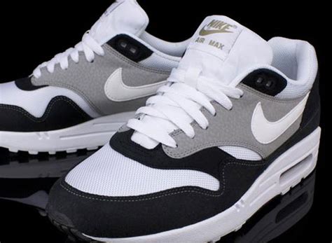 Nike Air Max 1 - Black - White - SneakerNews.com