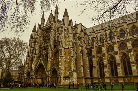 Westminster Abbey - A splendid mixture of Architectural Styles - The Arch Insider