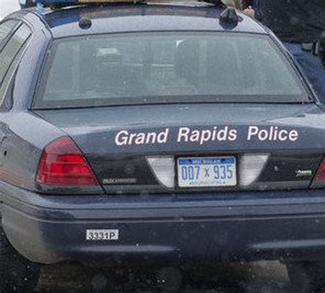 Grand Rapids police investigating fatal hit-and-run crash of pedestrian ...