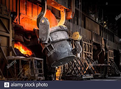 Steelmaking hi-res stock photography and images - Alamy