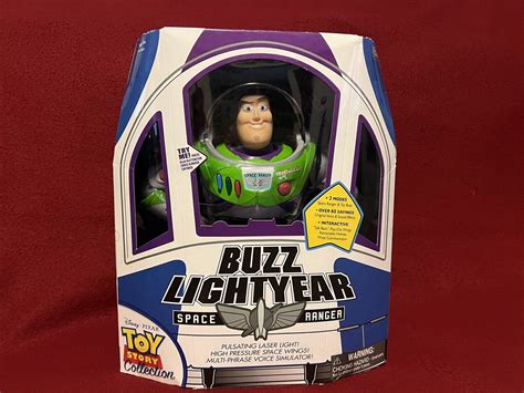 Toy Story Signature Collection Buzz Lightyear