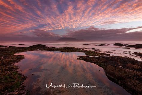 Table Mountain at Sunset | Table mountain, Mountain photos, Cape town