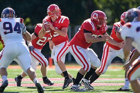 Marine Helps Cornell Football Pursue a Higher Standard - The New York Times