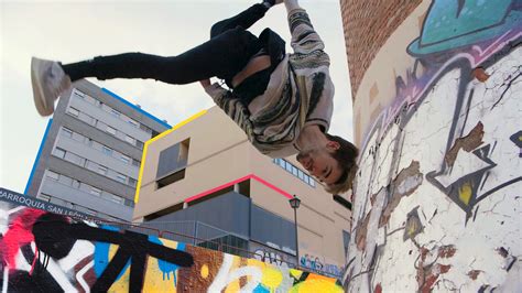 Tutorial Shifer WHAT: cómo hacer un Wall Flip en parkour | Héroes