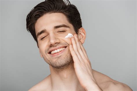 Skincare routine tips for men to follow on daily basis for best results