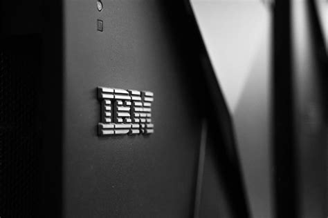 IBM suspend ses opérations en Russie