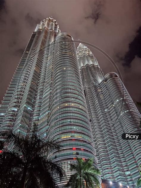 Image of twin towers, night, evening twin towers-NQ071642-Picxy