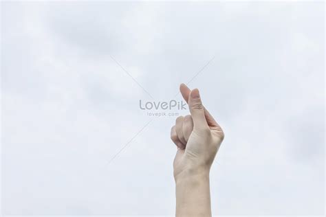 Care Gestures Picture And HD Photos | Free Download On Lovepik