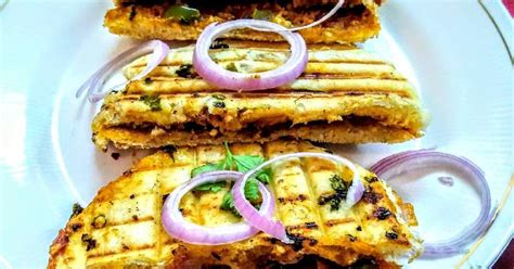 Paneer stuffed kulcha sandwich Recipe by Shakuntla Tulshyan - Cookpad