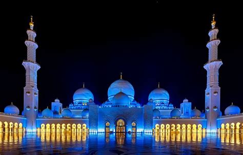 The Grand Mosque at Night