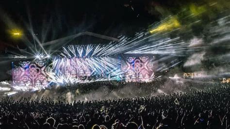 ALESSO DEBUTS MIND-BOGGLING NEW STAGE | DJ Mag