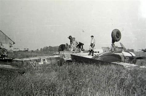 JU 88 crash in Pleskau Russia | World War Photos