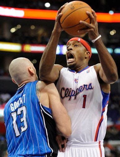 Craig Smith goes up vs Marcin Gortat - Clippers News Surge NBA Gallery ...