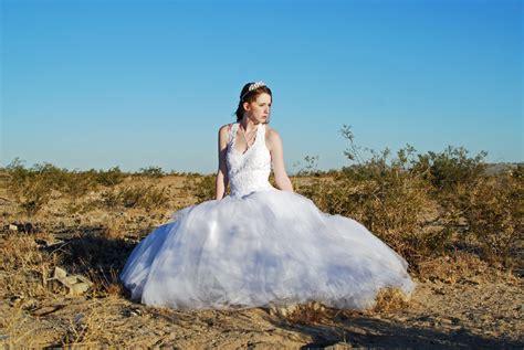 Desert Wedding Dress by demonchildofwar on DeviantArt