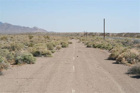 Abandoned Highway | In the desert, I guess it's easier to bu… | Flickr