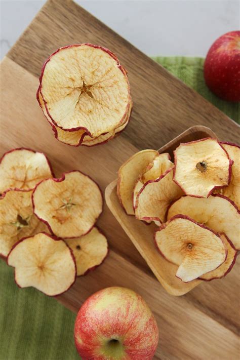 Easy Homemade Dried Apple Chip Recipe - Honestly Modern