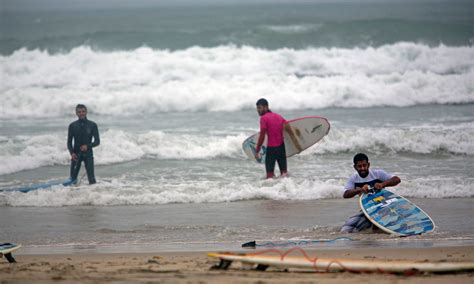 Surf's up...in Gaza? - World - DAWN.COM