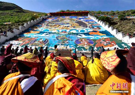 Exhibition of the Buddha held in Tibet[1]- Chinadaily.com.cn