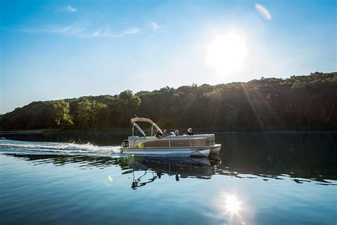 Lake Hartwell Boat Rentals