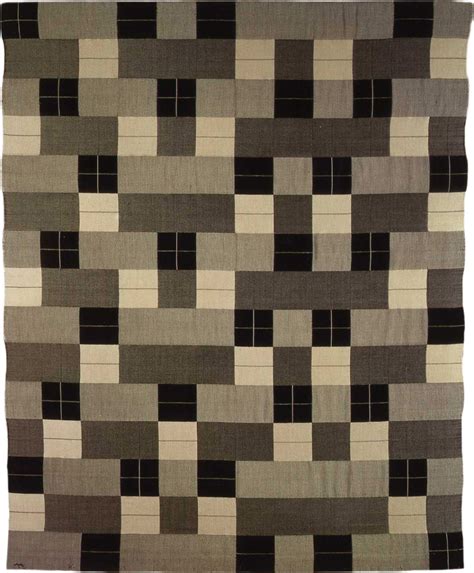 Why was Anni Albers a leading textile artist?