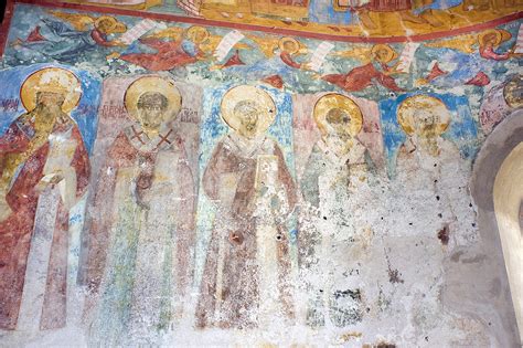 Restoring an ancient cathedral in Rostov - Russia Beyond