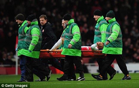 Kieran Gibbs suffers injury setback for Arsenal | Daily Mail Online