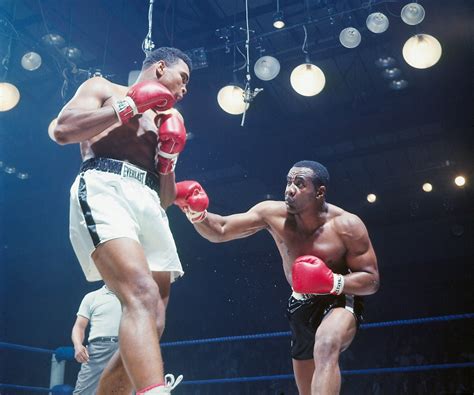 Muhammad Ali, Sonny Liston and the 'Phantom Punch' Title Bout, 1965 | Time.com