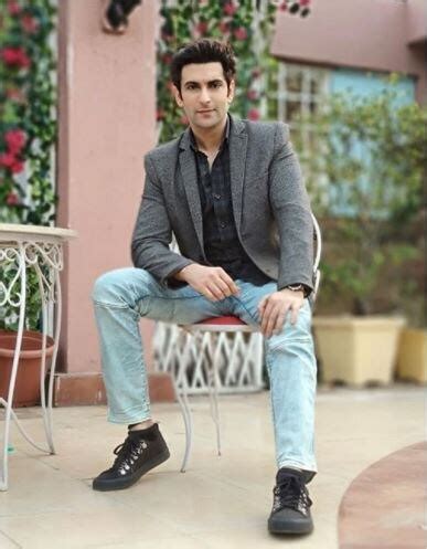 Super 30: 'Uttaran' actor Nandish Sandhu to play Hrithik Roshan's brother in the film!