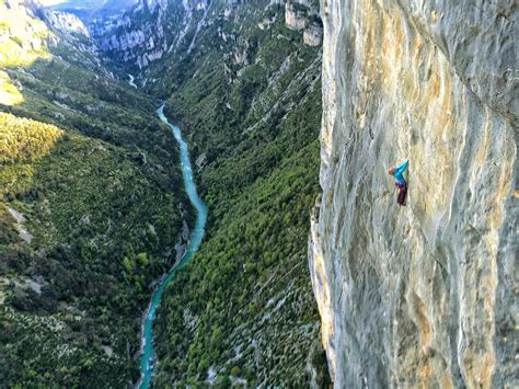 Emily Harrington climbs a classic 8a big wall route in the Gorges du ...