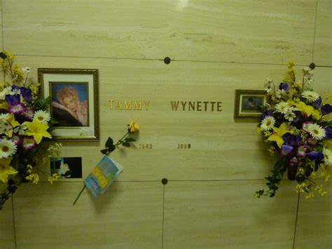 Tammy Wynette | International graves