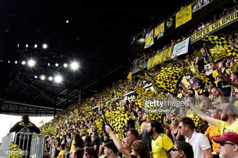 Columbus Crew Fans Photos and Premium High Res Pictures - Getty Images