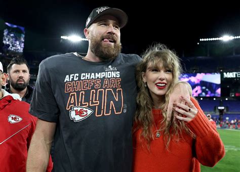 Travis Kelce Calls Taylor Swift 'Sweetie', Kisses Her After Chiefs Win