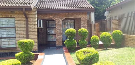 4 Bedroom House For Sale in Thohoyandou | RE/MAX™ of Southern Africa