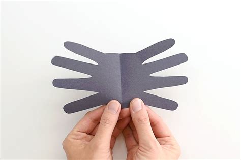 Easy Handprint Spider Craft | Halloween Spider Handprint Craft for Kids