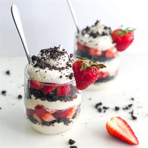 No Bake Strawberry Oreo Cheesecake Cups with Greek Yogurt