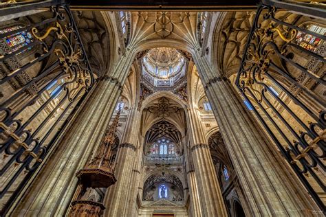 Interior de la Catedral Nueva de Salamanca, vista desde la puerta del Coro - Carlos Castro Fotógrafo