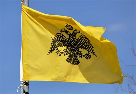 File:Greek Orthodox flag.jpg - Wikimedia Commons