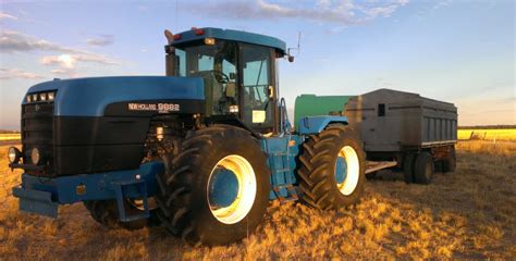 For Sale 1999 New Holland/Versatile Tractor 9882 | Machinery