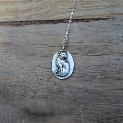 Cat cameo fine silver pendant