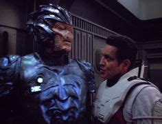 #STARFLEET INTELLIGENCE | #Hirogen Hunter and #Chakotay | #StarTrek Captain Janeway, Captain ...