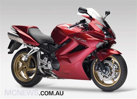 Honda VFR800 Review | MCNews.com.au