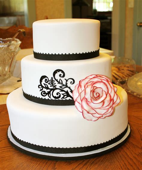 Black & White Wedding Cake - CakeCentral.com