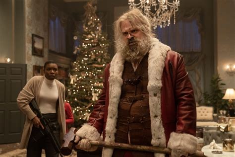 David Harbour on Playing a Brawling Santa Claus in ‘Violent Night’ - Men's Journal