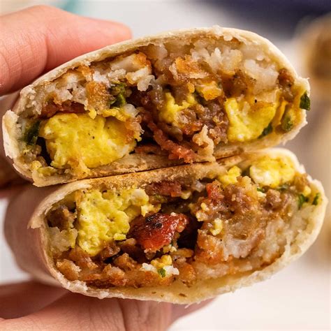 Easy Breakfast Burritos (freezer-friendly) - The Chunky Chef