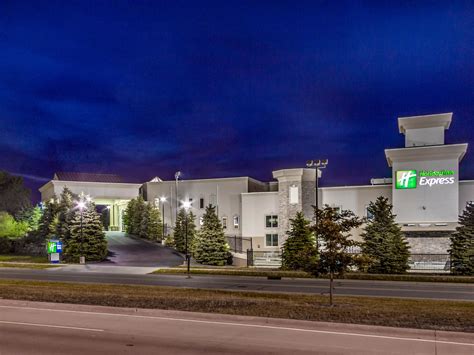 Wisconsin Dells Hotel near Lake Delton | Holiday Inn Express Wisconsin Dells